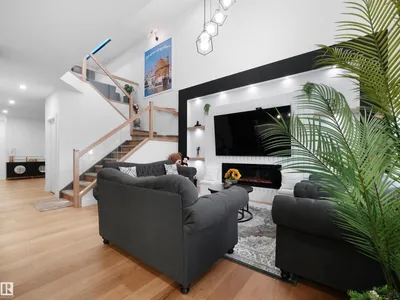 2928 1 AV SW photo 15