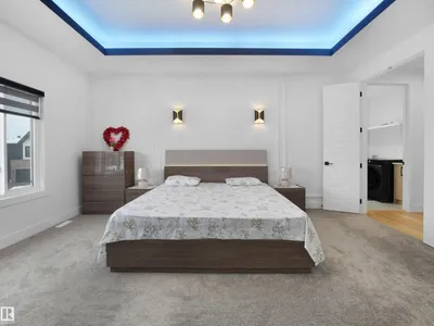 2928 1 AV SW photo 46
