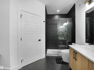 2928 1 AV SW photo 52