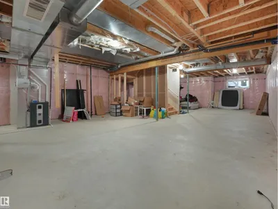 2928 1 AV SW photo 55