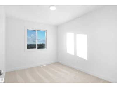 581 Ashgrove CI photo 24