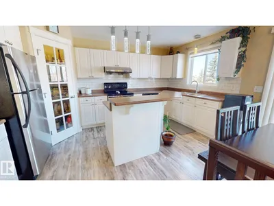 8704 175 AV NW photo 8