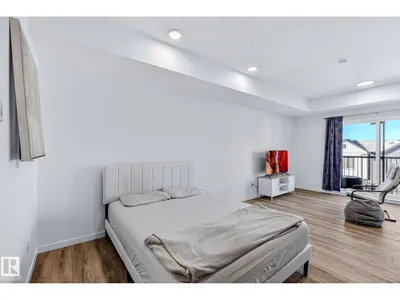 #301 864 SECORD BV NW photo 8