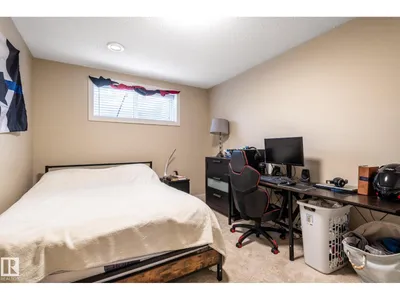 1747 HAMMOND CR NW photo 30