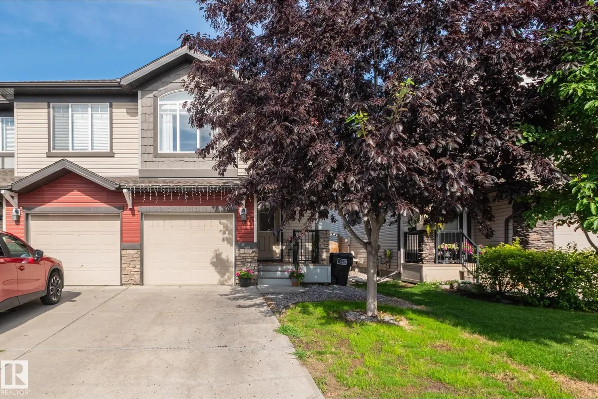 1747 HAMMOND CR NW exterior