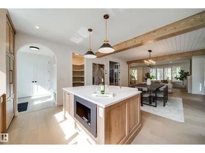 6003 111 AV NW photo 20