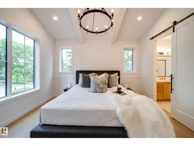 6003 111 AV NW photo 28
