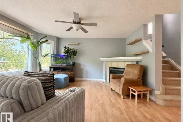 105 KEYSTONE CR photo 3