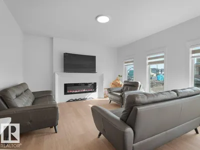 1077 CRISTALL CR SW photo 21