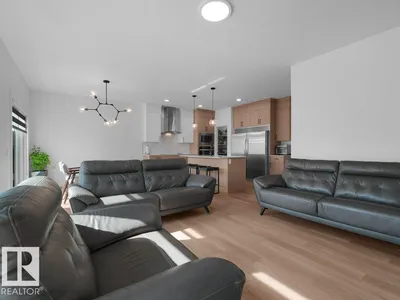 1077 CRISTALL CR SW photo 23