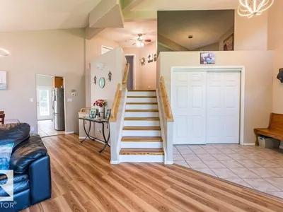4705 43 ST photo 8
