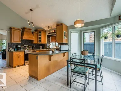 4705 43 ST photo 21