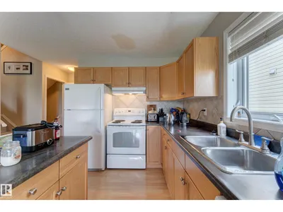 6218 1A AV SW SW photo 10