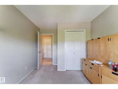 6218 1A AV SW SW photo 15