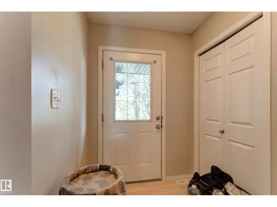 6218 1A AV SW SW photo 4