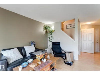 6218 1A AV SW SW photo 9