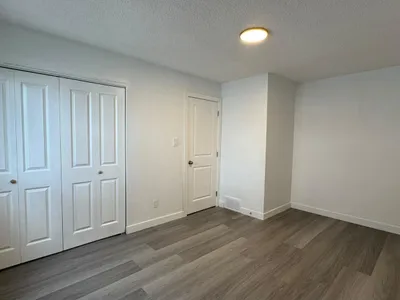 41 LANCASTER TC NW photo 33
