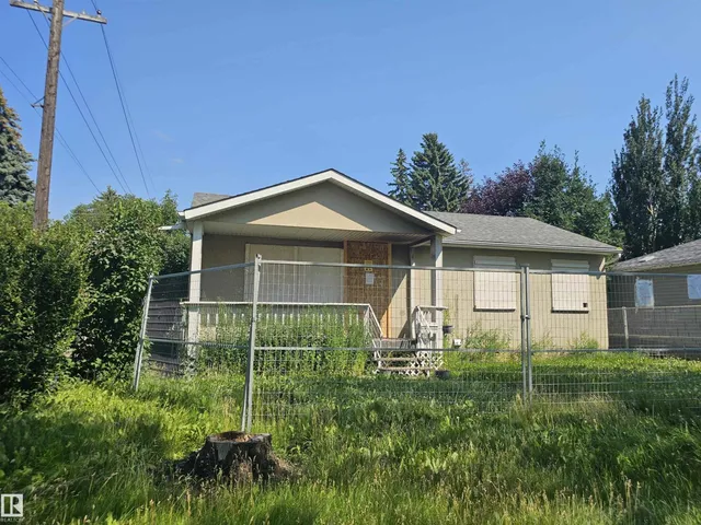 9115 76 ST NW NW, Edmonton