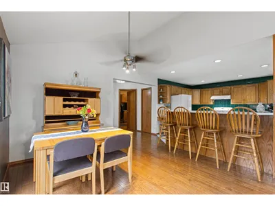 11139 157 AV NW photo 11