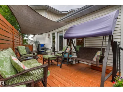 11139 157 AV NW photo 53
