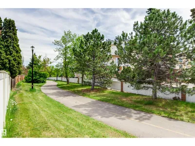 11139 157 AV NW photo 60