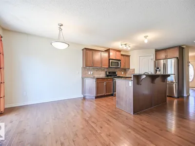 11425 14 AV SW photo 13