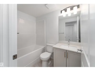 10916 & 10918 154 Street NW photo 38