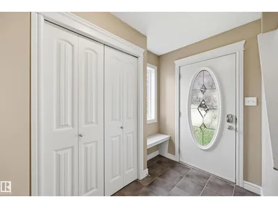 11543 11 AV SW photo 6