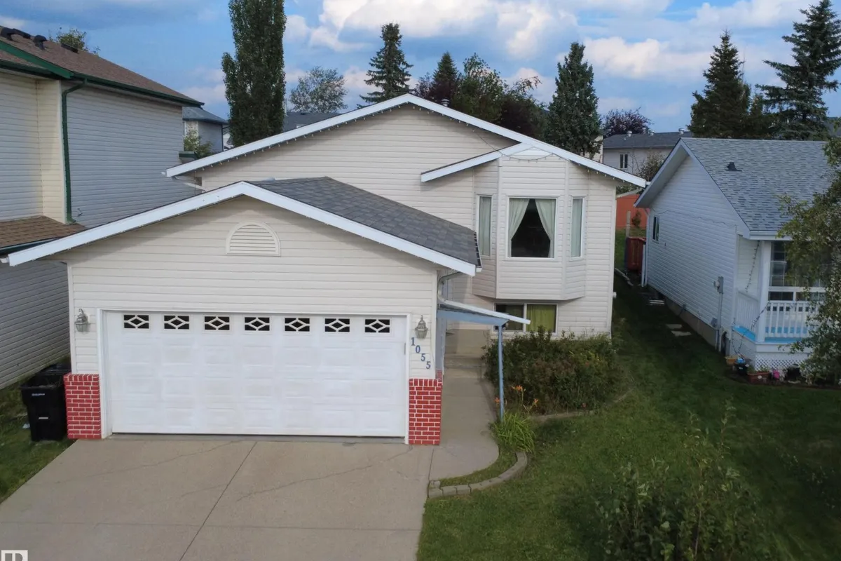1055 JONES CR NW exterior