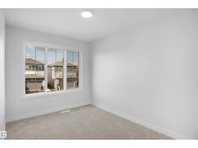 542 Ashgrove CI photo 27