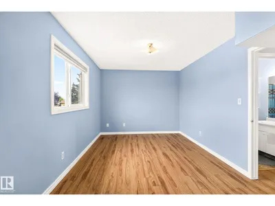 1646 millwoods RD E NW photo 27