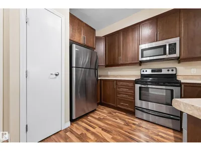#211 4316 139 AV NW NW photo 7