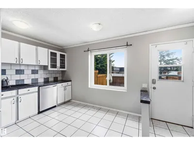 7963 178 ST NW photo 11