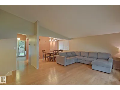 18107 89 AV NW photo 15
