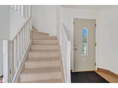 1707 37A AV NW photo 12