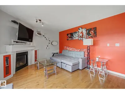 9935 155 ST NW photo 12