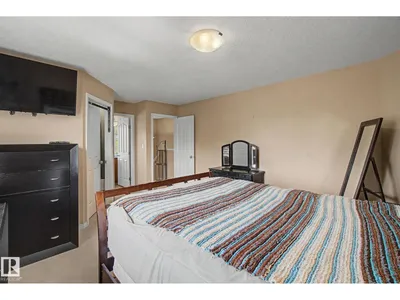 9935 155 ST NW photo 21