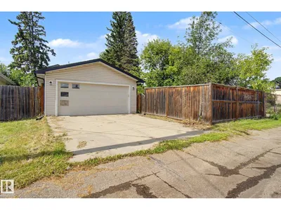 9935 155 ST NW photo 42