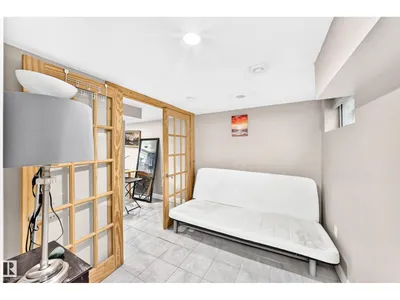12031 90 ST NW photo 29