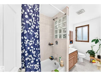 12031 90 ST NW photo 15