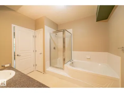 #412 11039 83 AV NW photo 20
