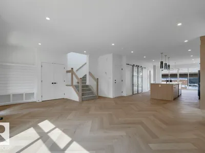 14706 103 AV NW photo 12