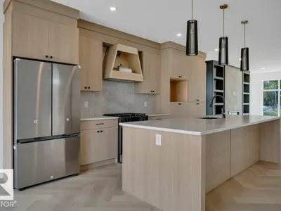 14706 103 AV NW photo 18