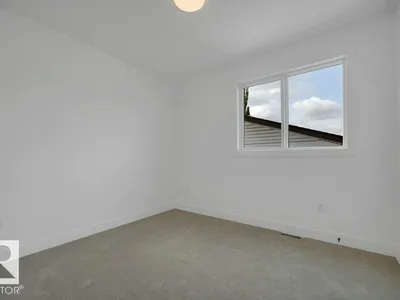 14706 103 AV NW photo 42