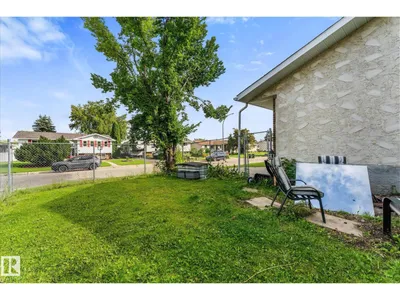 3 WINDERMERE DR S photo 51