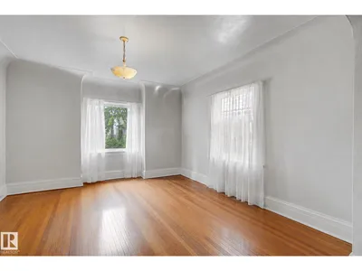 9334 106A AV NW photo 9