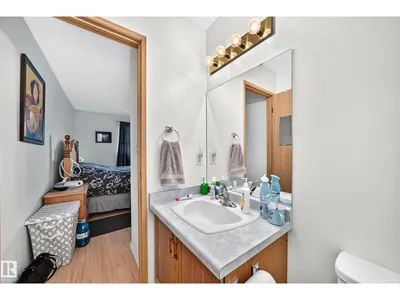 7530 137A AV NW photo 21