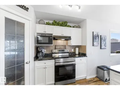 16303 37 ST NW photo 10