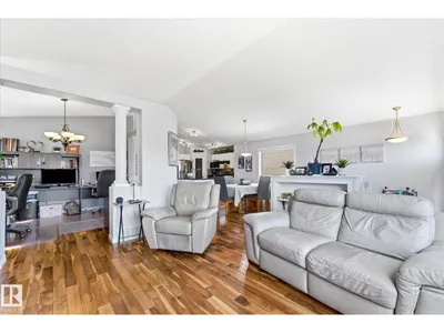 16303 37 ST NW photo 18