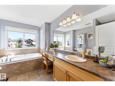 16303 37 ST NW photo 26